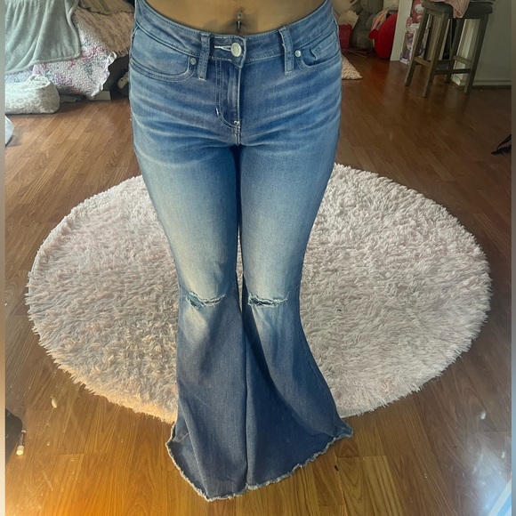 Shyanne bell bottom/flare jeans - Picture 6 of 8